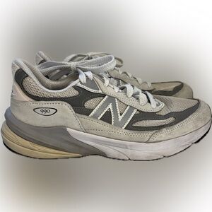 New Balance 990v6